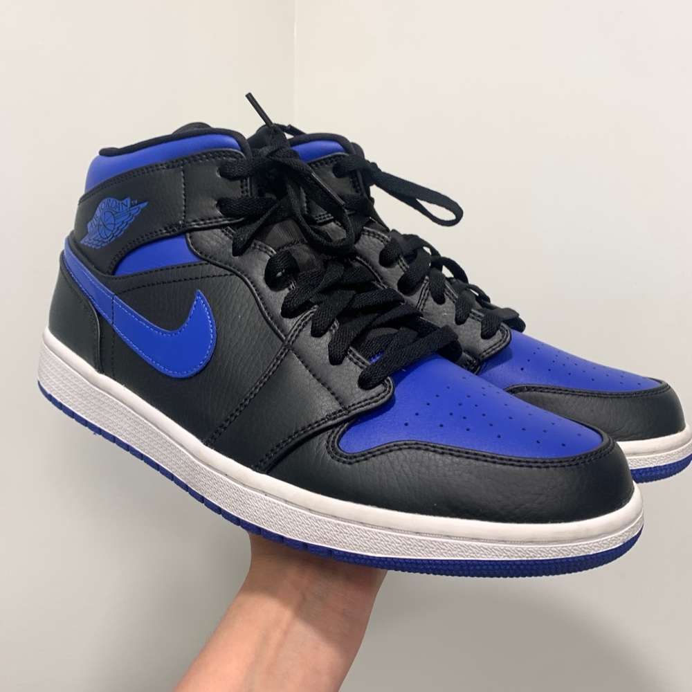 Men’s size 12 Nike Air Jordan 1 Mid Royal Blue